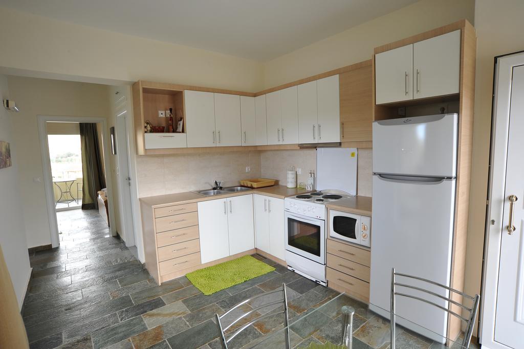 To Livadi Apartment Lefkogeia Exterior photo
