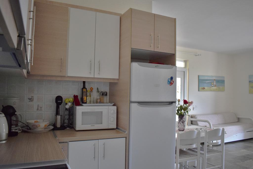 To Livadi Apartment Lefkogeia Exterior photo